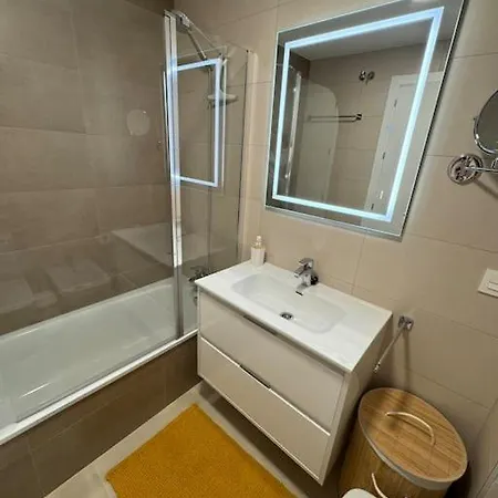 Luxe Zee- En Bergappartement El Faro