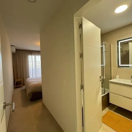 Luxe Zee- En Bergappartement Apartment