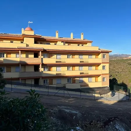 Luxe Zee- En Bergappartement El Faro